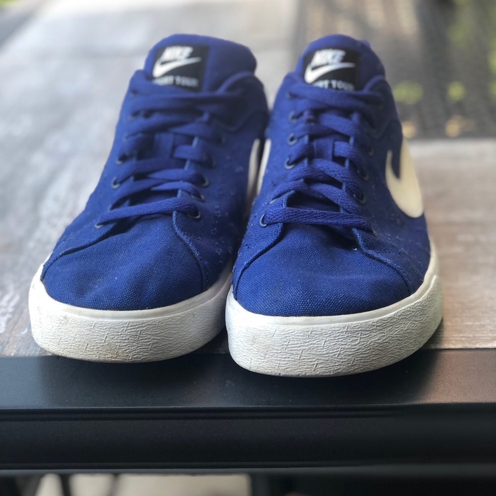 Nike blue men’s sneakers
